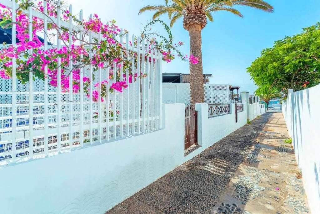 Summer Dreams Beach House Playa Honda  Ngoại thất bức ảnh